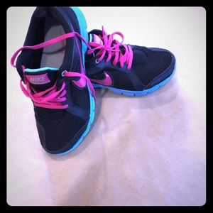 Nike Runners in Lt blue , pink and black